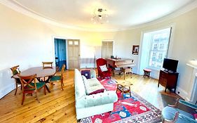 Incredible St Andrew'S Sq - 2 Bed In The Sky