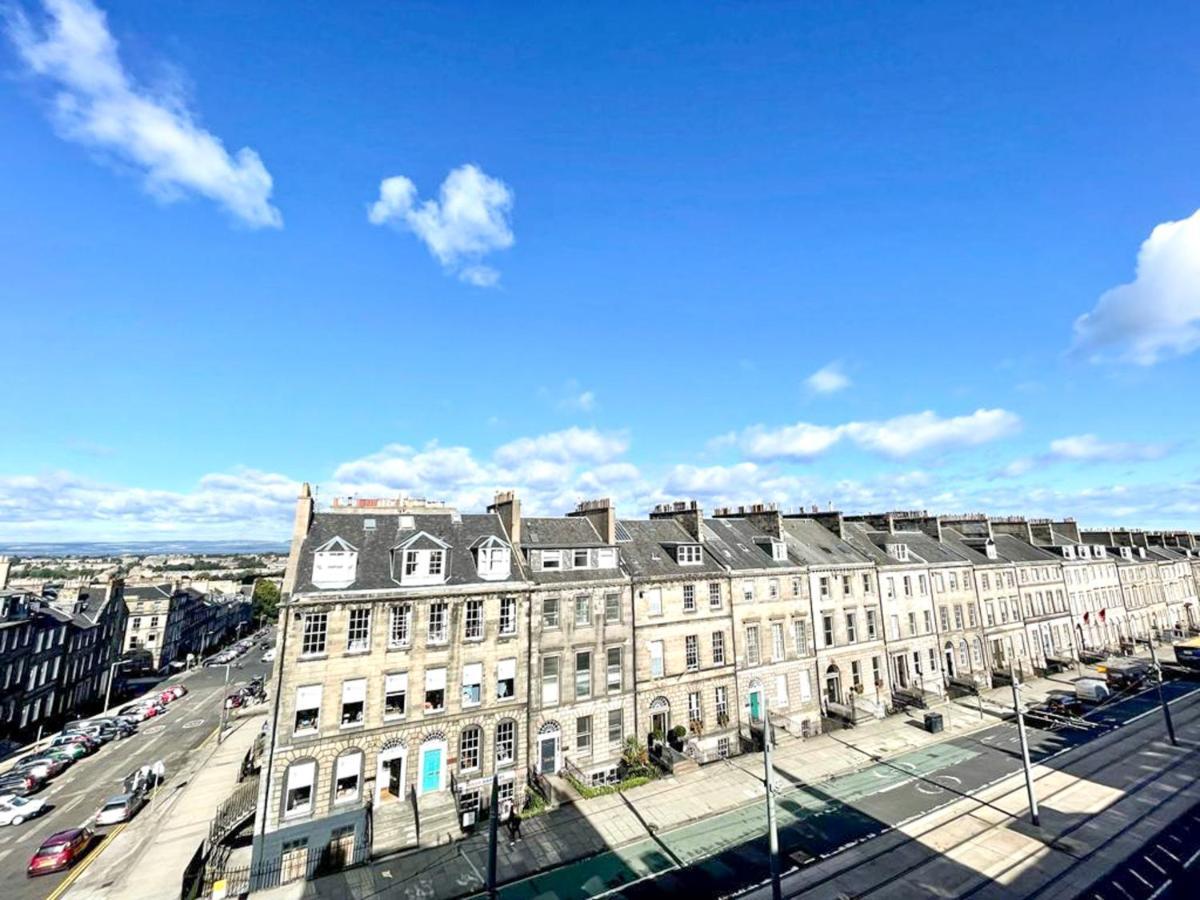 Apartamento Incredible St Andrew'S Sq - 2 Bed In The Sky Edimburgo Exterior foto